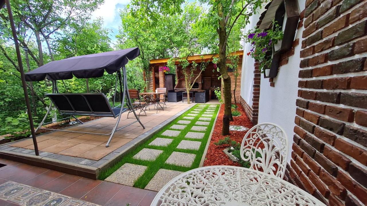 Cozy House With Nice Garden In Heart Of City Center Villa Cluj-Napoca Buitenkant foto