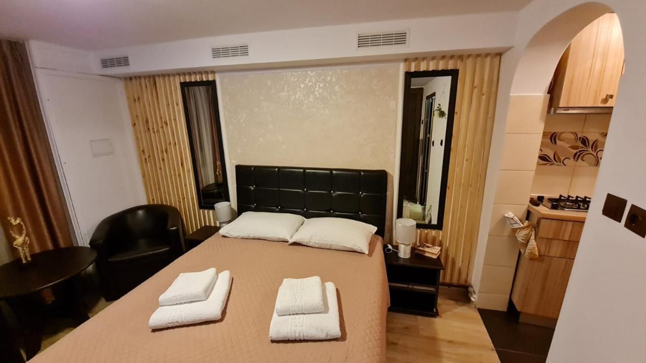 Cozy House With Nice Garden In Heart Of City Center Villa Cluj-Napoca Buitenkant foto